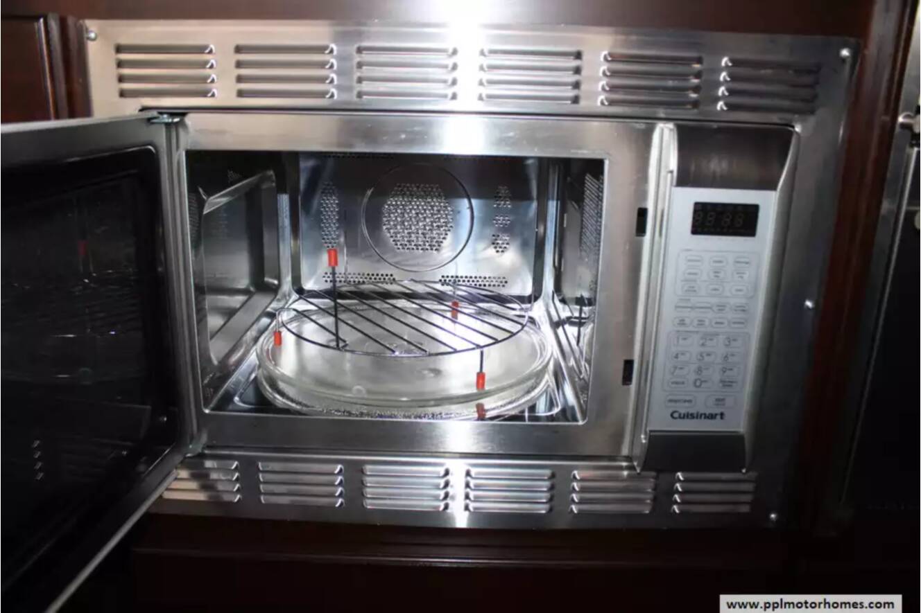A photo of this 2016 Airstream Airstream Classic 30