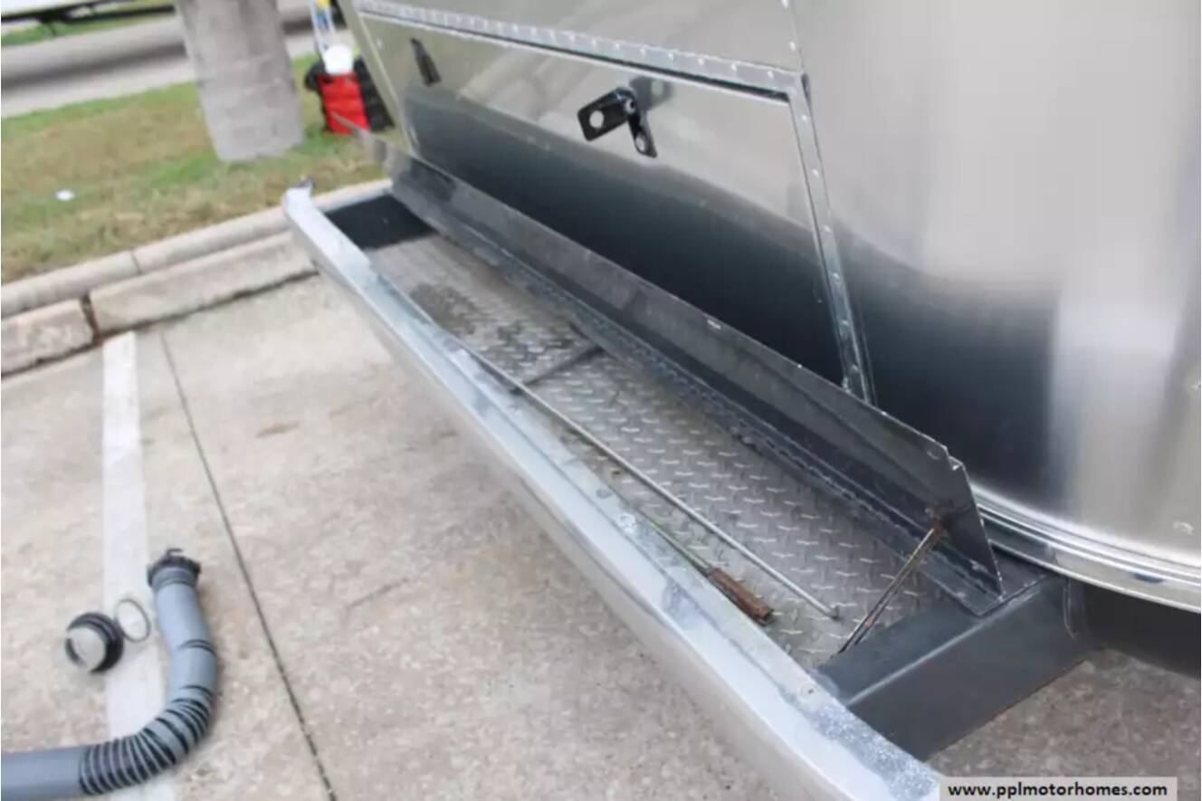 A photo of this 2016 Airstream Airstream Classic 30