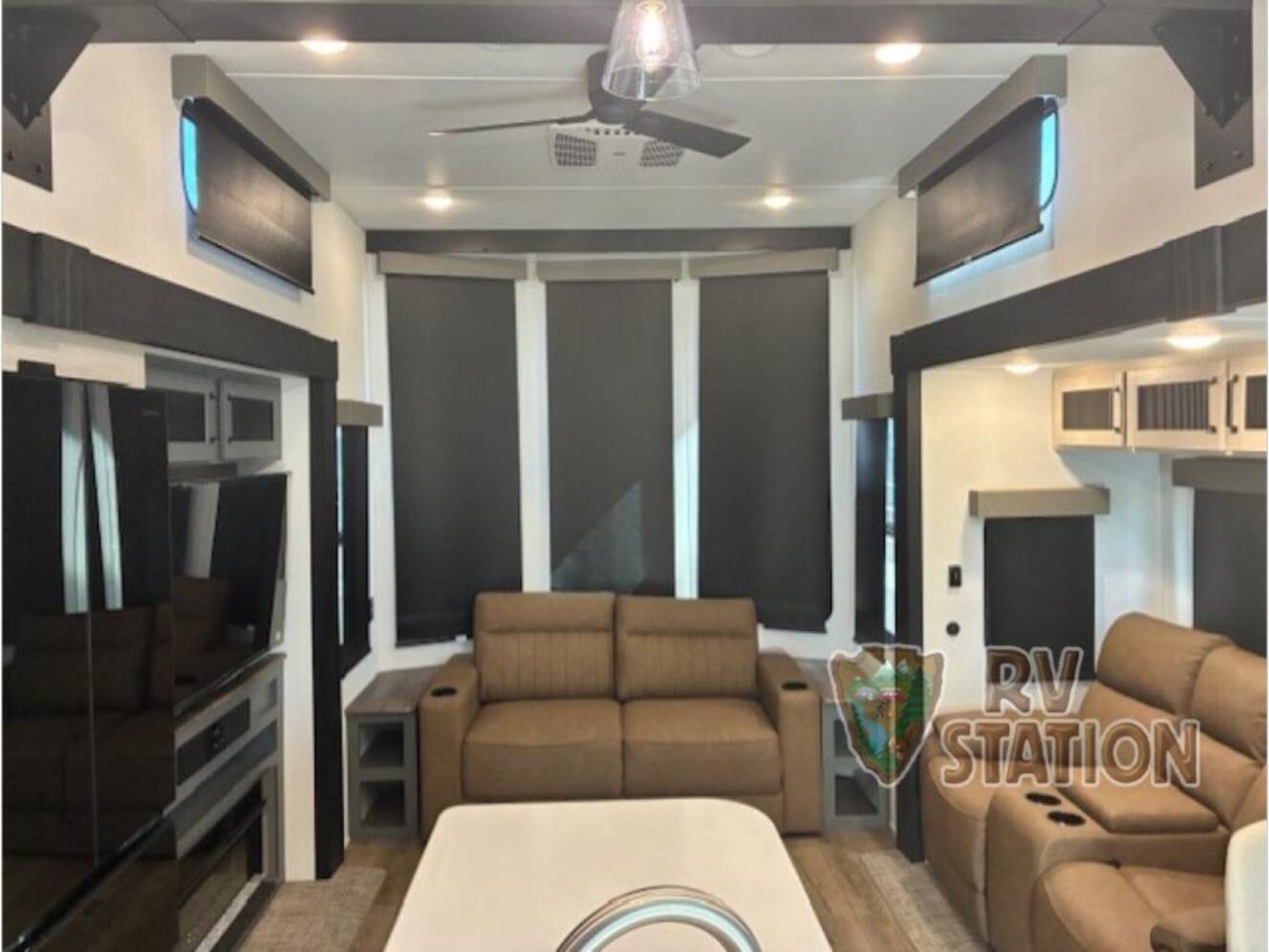 A photo of this 2026 Forest River Rv Puma Vista 402LFT