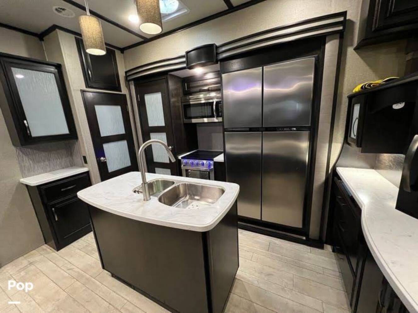 A photo of this 2018 Grand Design Momentum 376TH