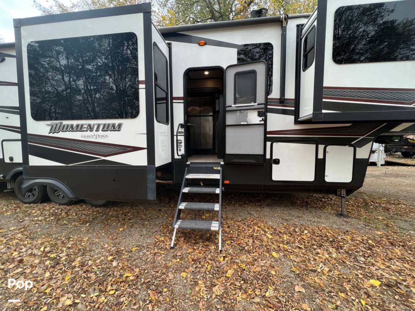 A photo of this 2018 Grand Design Momentum 376TH
