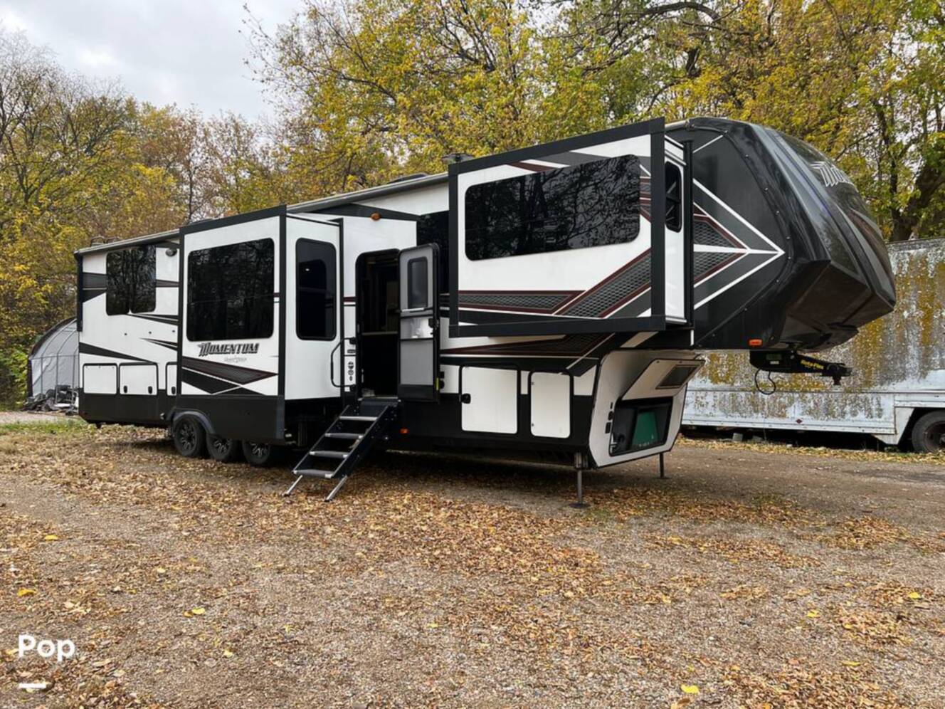 A photo of this 2018 Grand Design Momentum 376TH