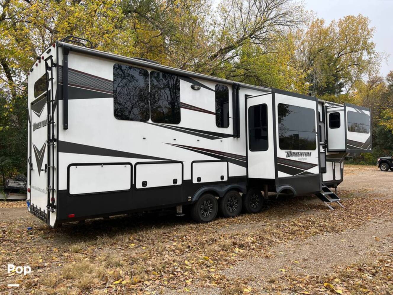 A photo of this 2018 Grand Design Momentum 376TH