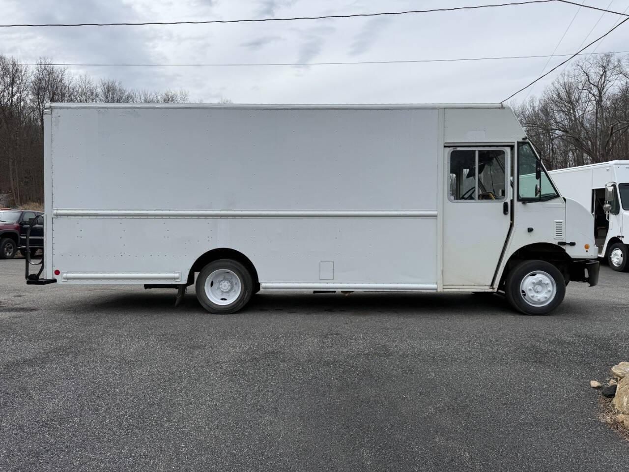 2017 FREIGHTLINER MT55 Chassis in Lafayette, NJ