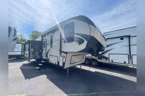 2018 Keystone COUGAR 30RLS in hamburg NY