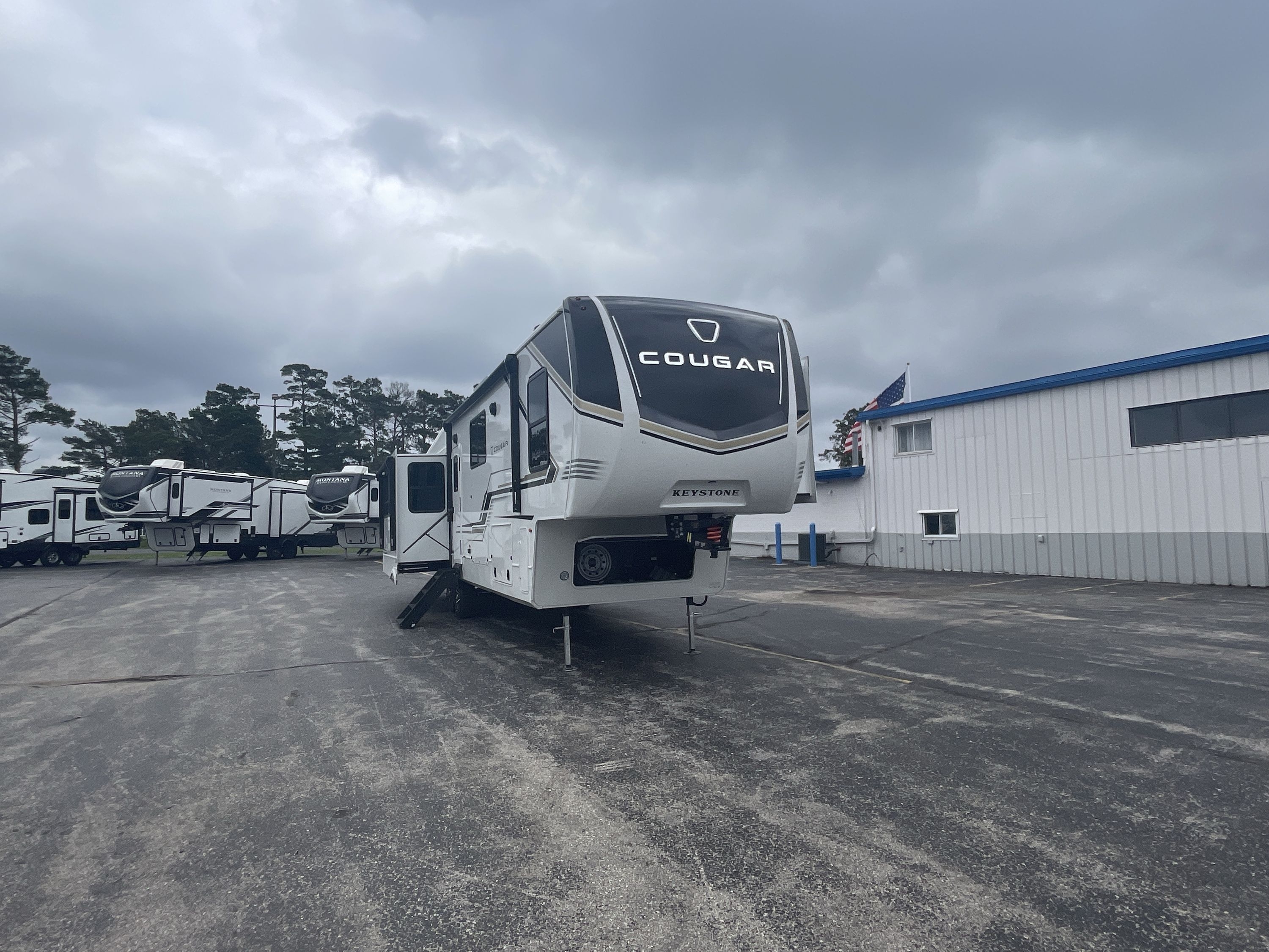 2026 Keystone COUGAR 360MBI in green bay WI