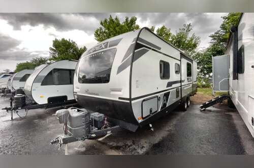2023 Coachmen APEX ULTRA-LITE 256BHS in manassas VA