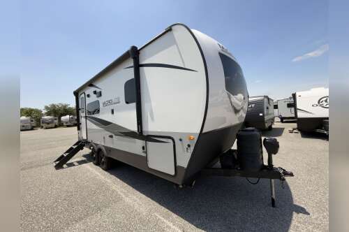 2023 Forest River FLAGSTAFF MICRO LITE 22FBS in summerfield FL