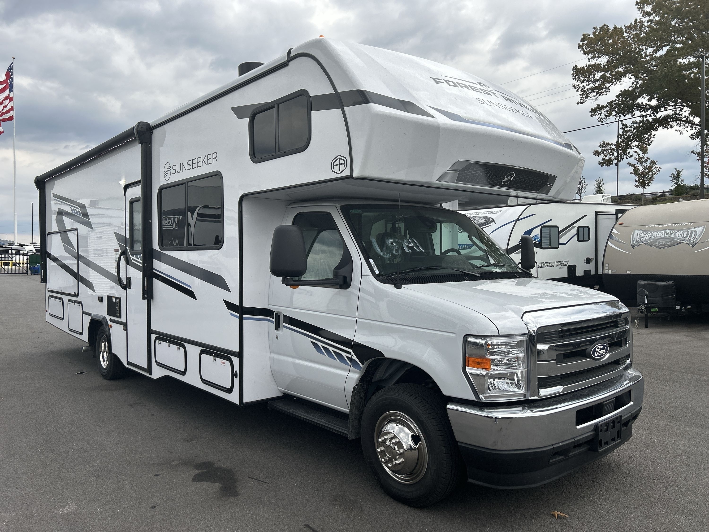 2026 Forest River SUNSEEKER 2860DSF in kodak TN