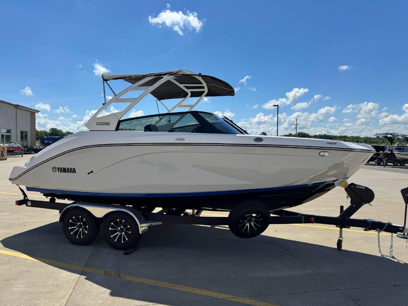 A photo of this 2026 Yamaha 222SE