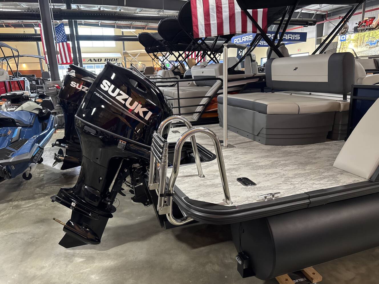 A photo of this 2026 Starcraft EX 22 Q DH
