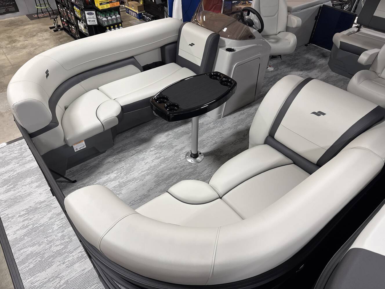 A photo of this 2026 Starcraft EX 22 Q DH