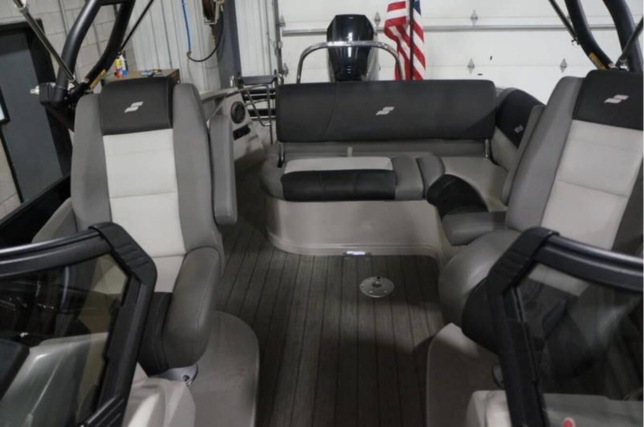 A photo of this 2024 Starcraft MX 25 Q DC