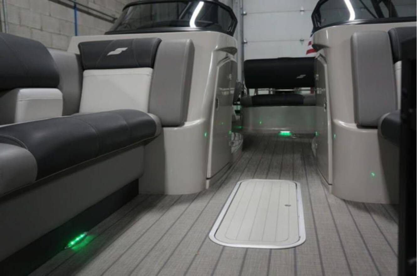 A photo of this 2024 Starcraft MX 25 Q DC