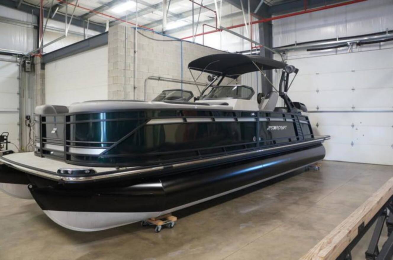 A photo of this 2024 Starcraft MX 25 Q DC