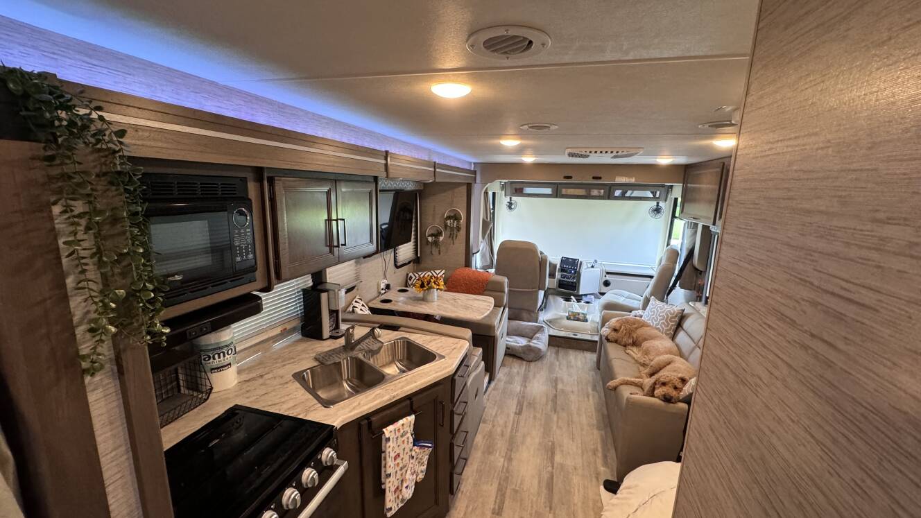 A photo of this 2022 Thor Motor Coach FREEDOM TRAVELER A32