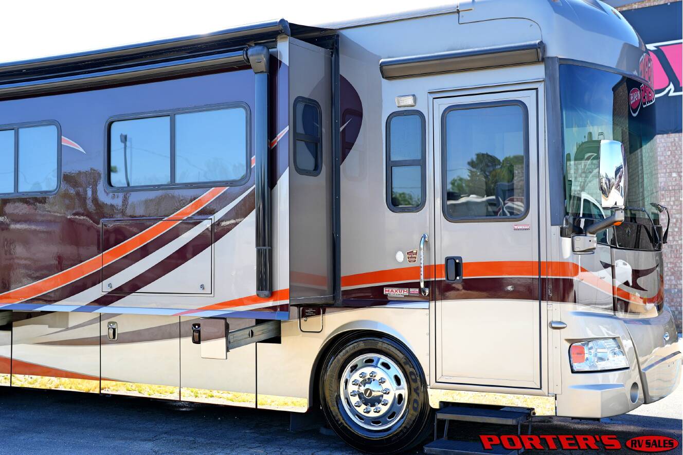 A photo of this 2010 Itasca ELLIPSE 40BD