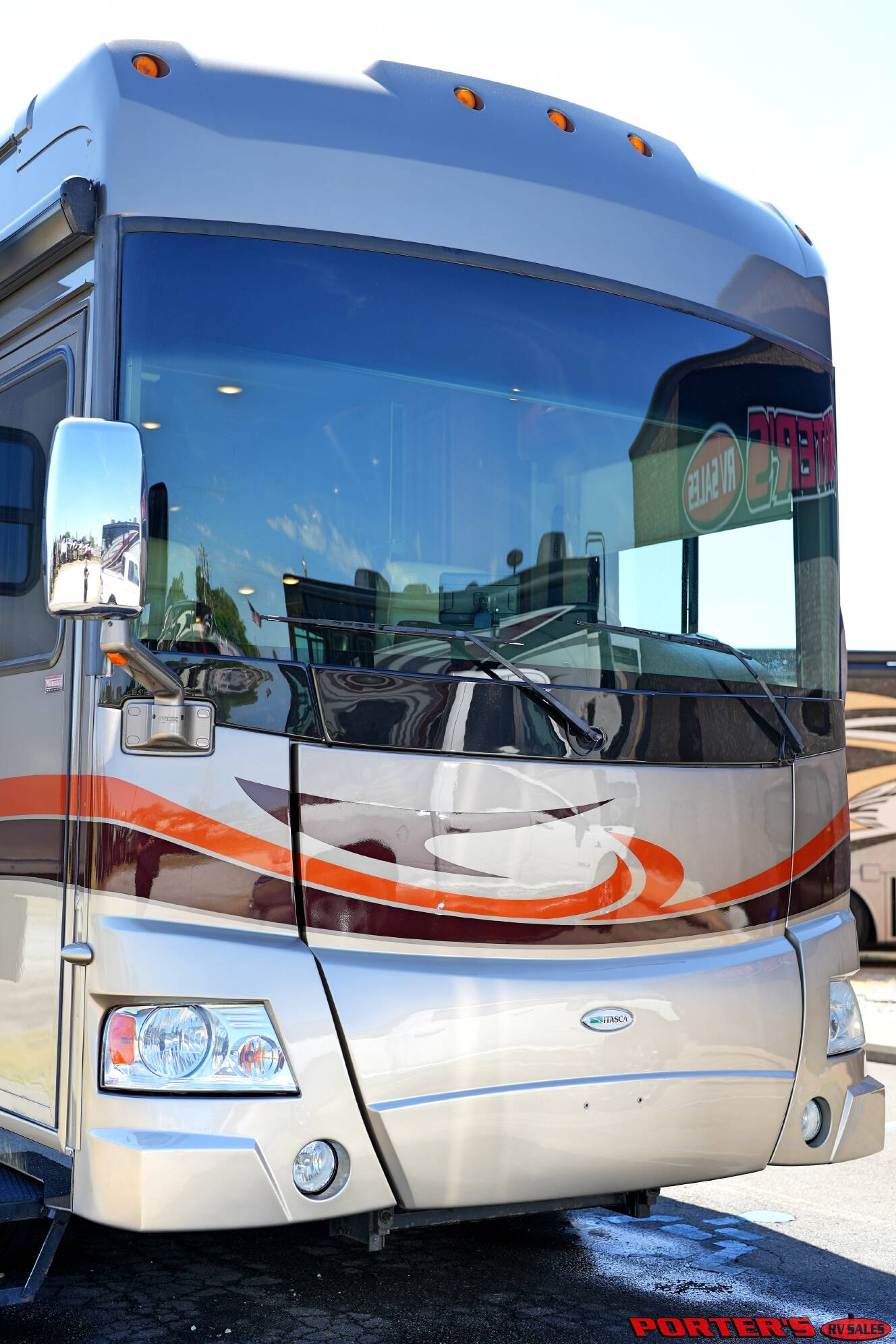 A photo of this 2010 Itasca ELLIPSE 40BD
