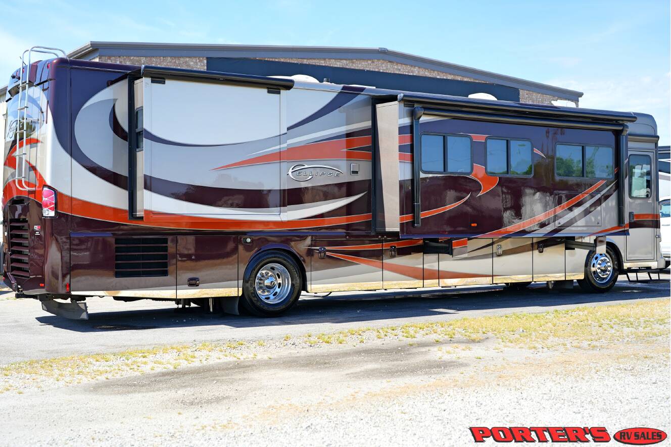 A photo of this 2010 Itasca ELLIPSE 40BD
