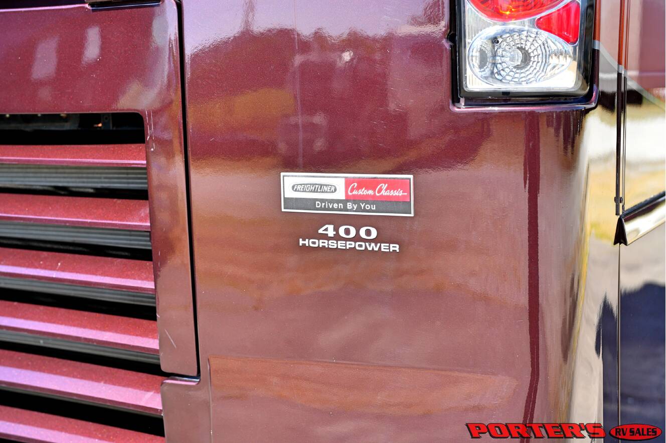 A photo of this 2010 Itasca ELLIPSE 40BD