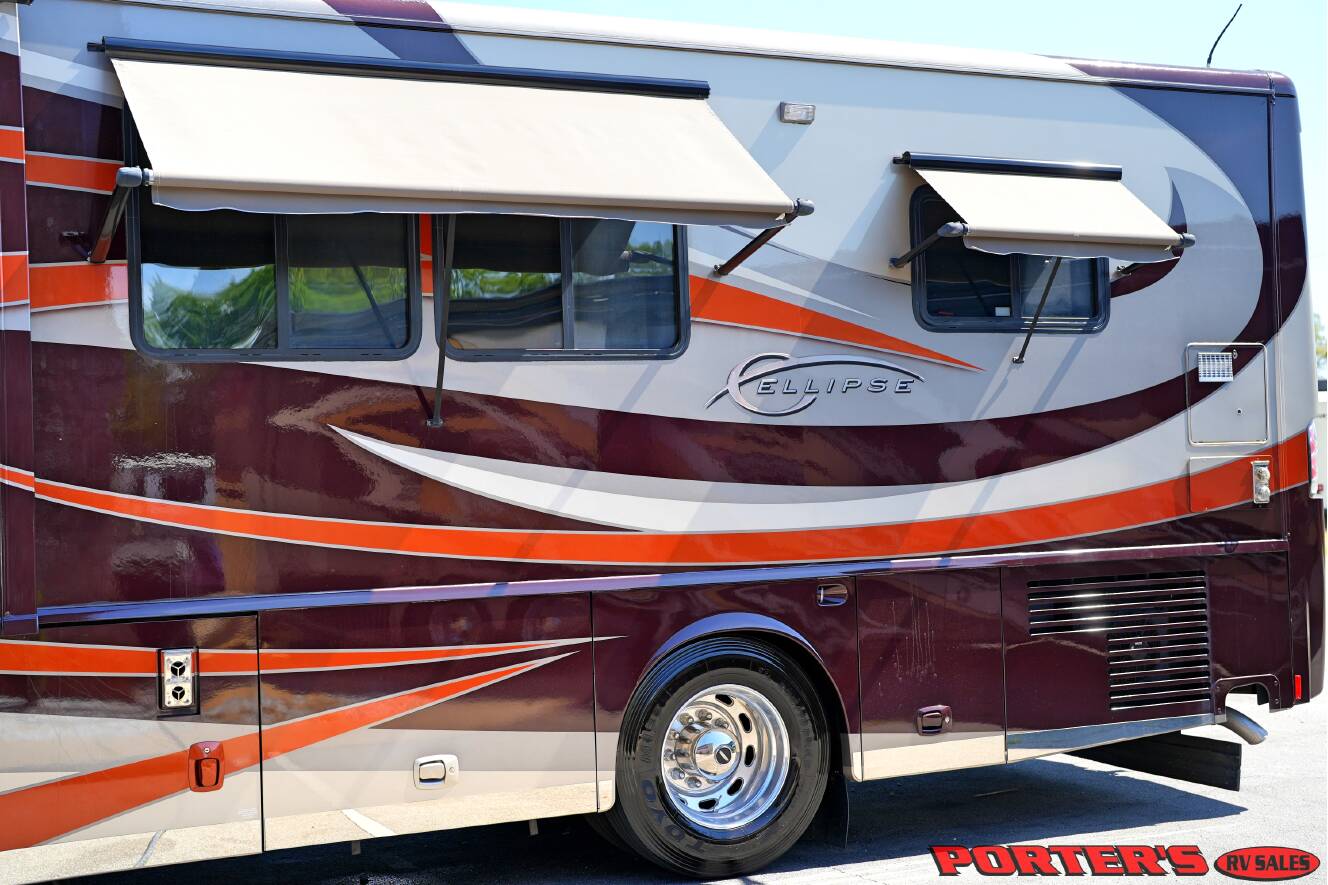 A photo of this 2010 Itasca ELLIPSE 40BD