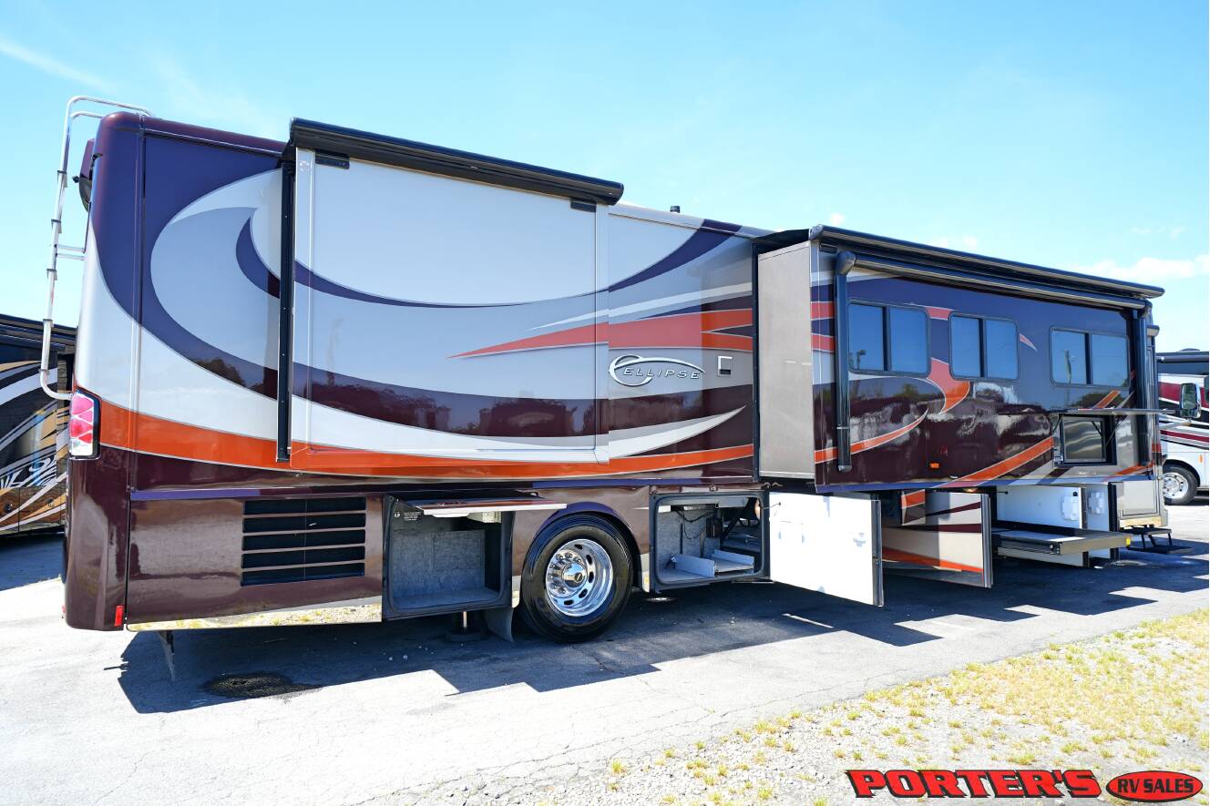 A photo of this 2010 Itasca ELLIPSE 40BD