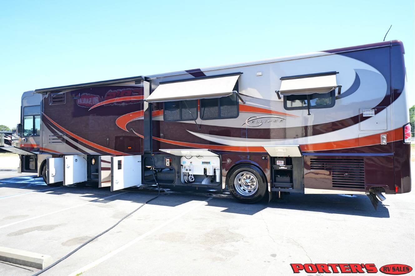 A photo of this 2010 Itasca ELLIPSE 40BD