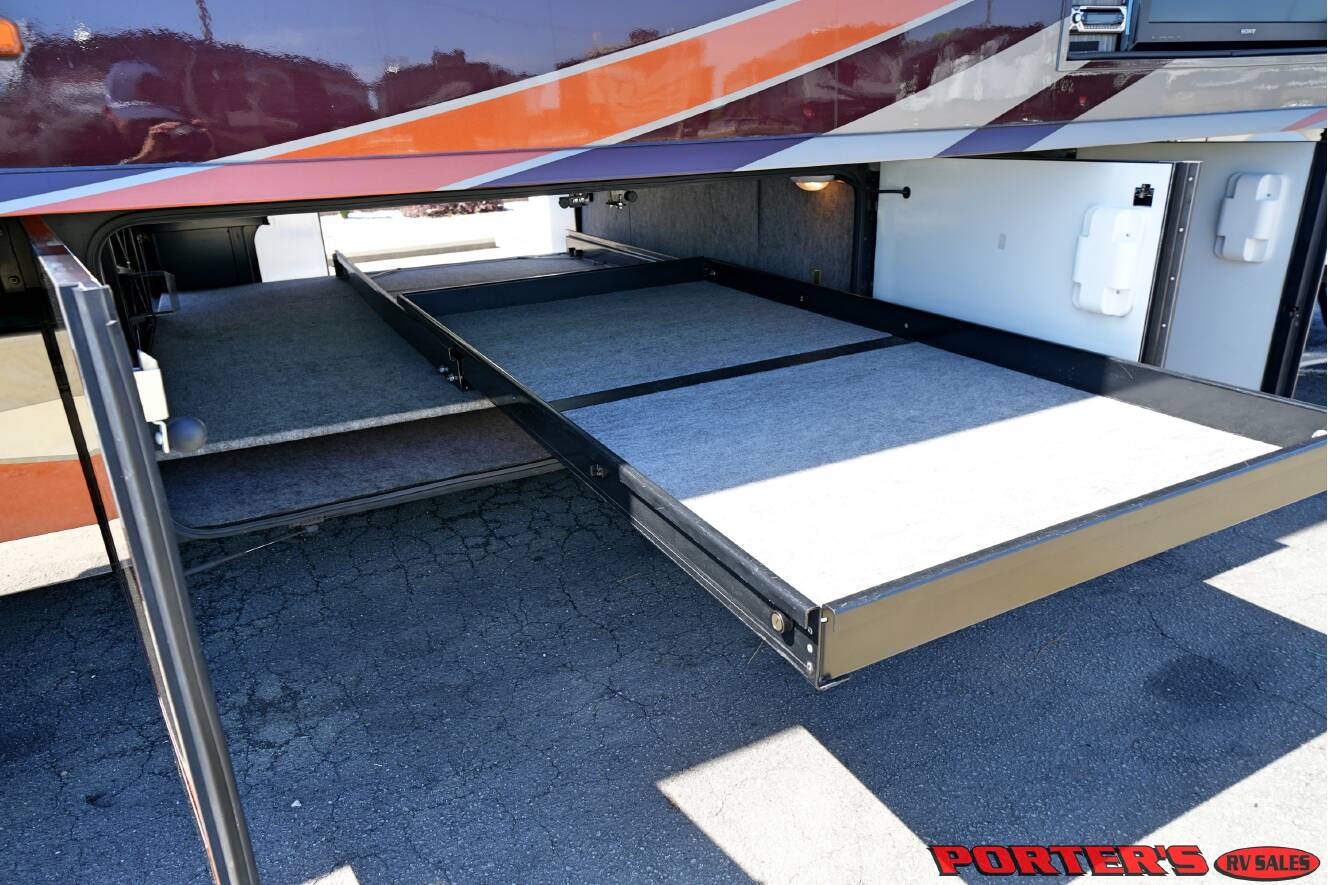 A photo of this 2010 Itasca ELLIPSE 40BD