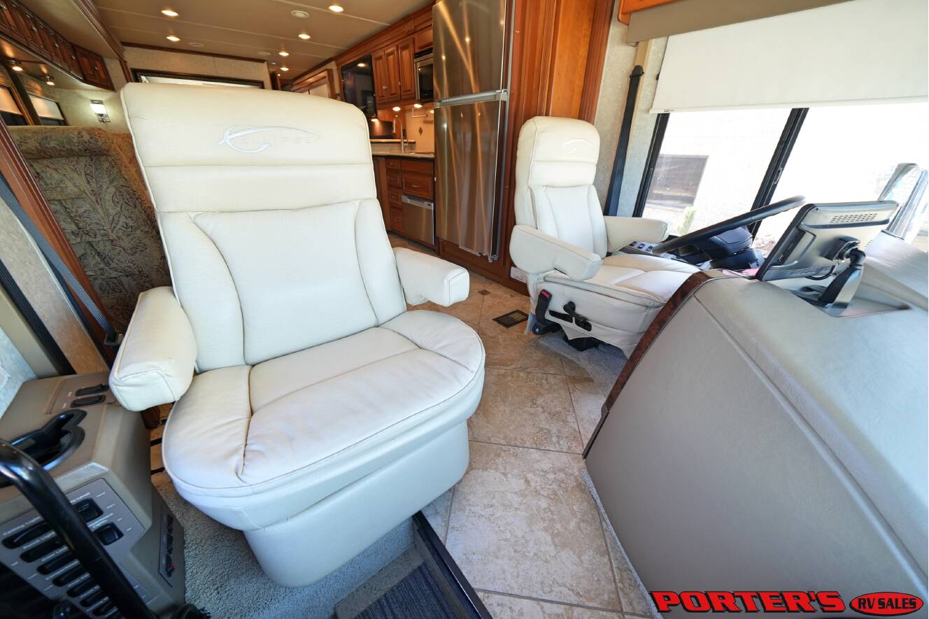 A photo of this 2010 Itasca ELLIPSE 40BD