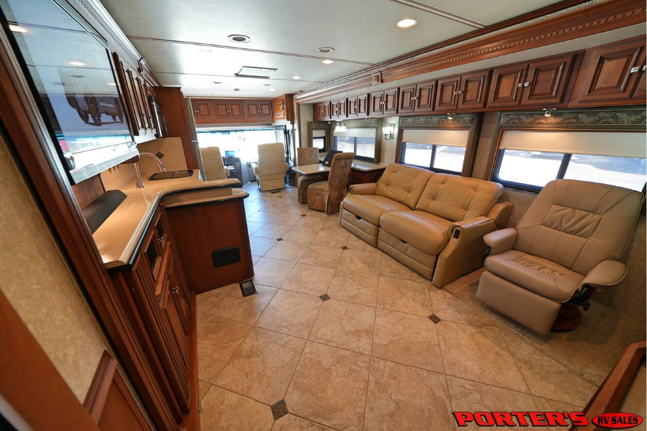 A photo of this 2010 Itasca ELLIPSE 40BD