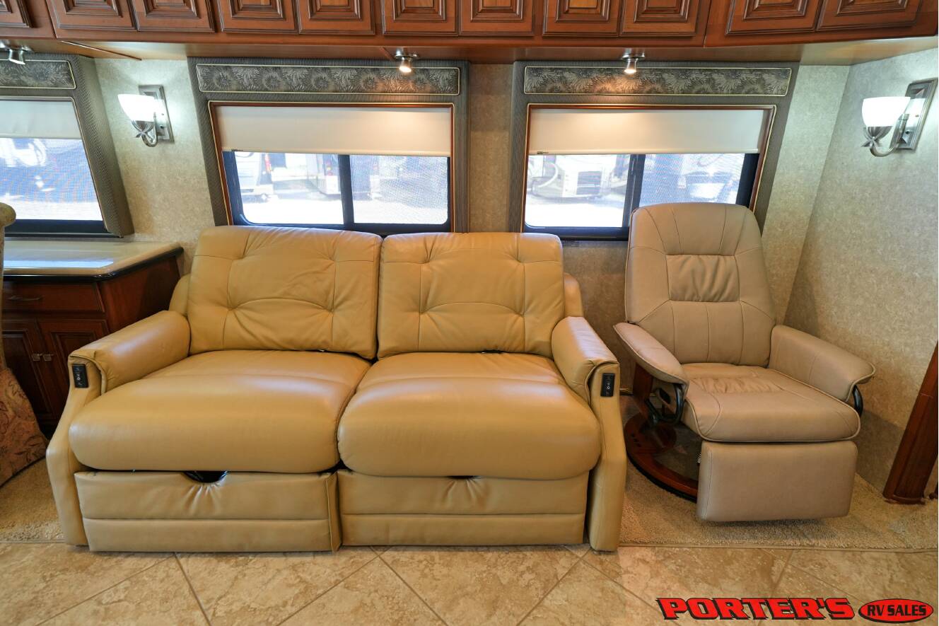 A photo of this 2010 Itasca ELLIPSE 40BD