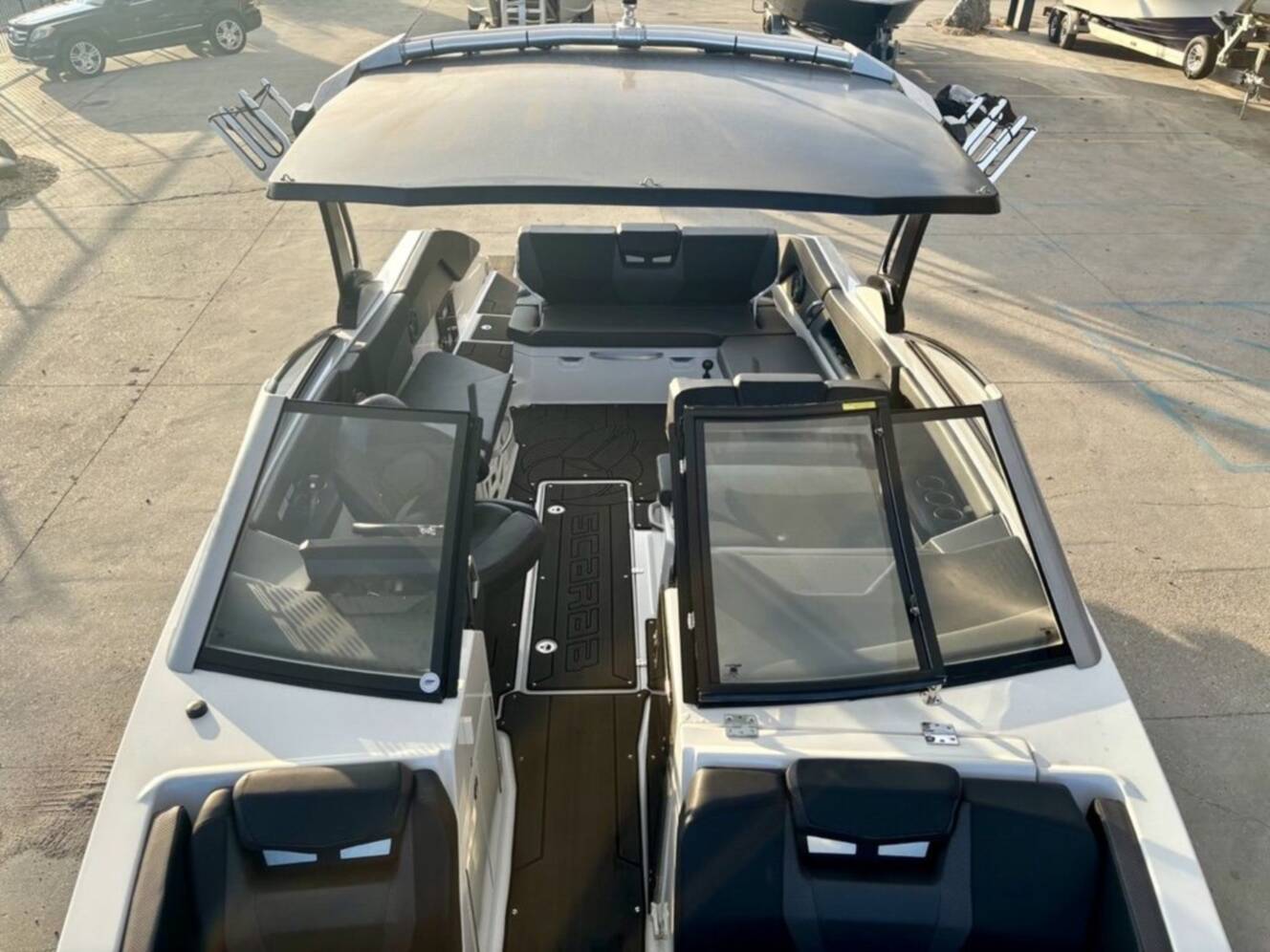 A photo of this 2023 Scarab 285 Id