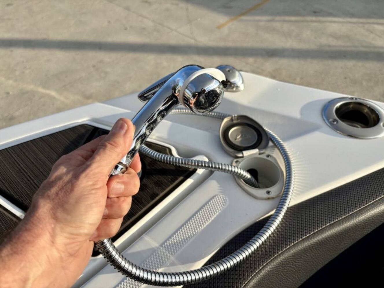 A photo of this 2023 Scarab 285 Id
