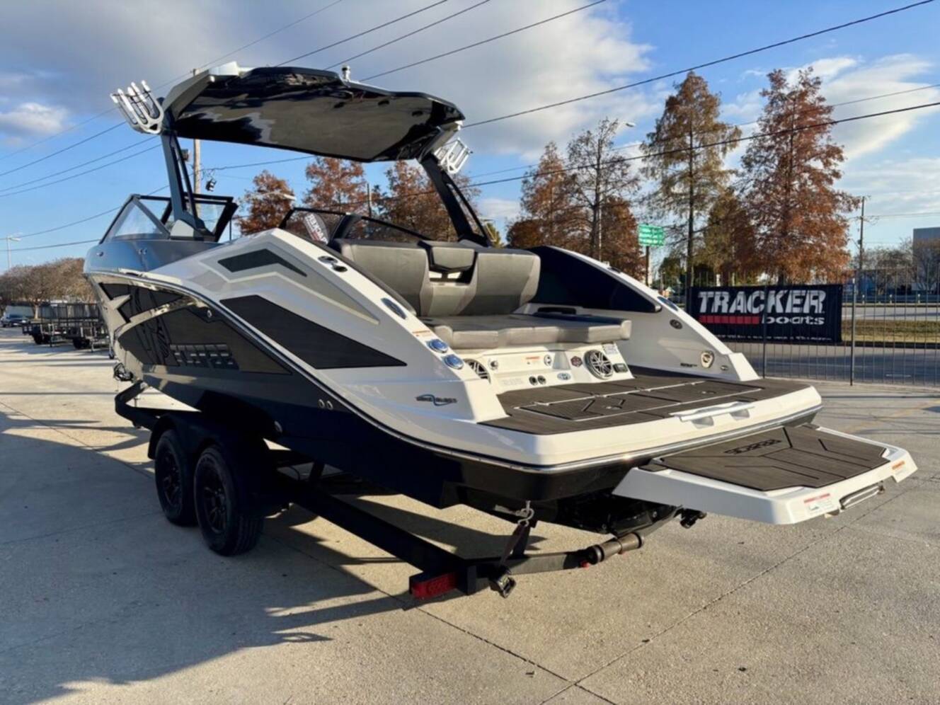 A photo of this 2023 Scarab 285 Id