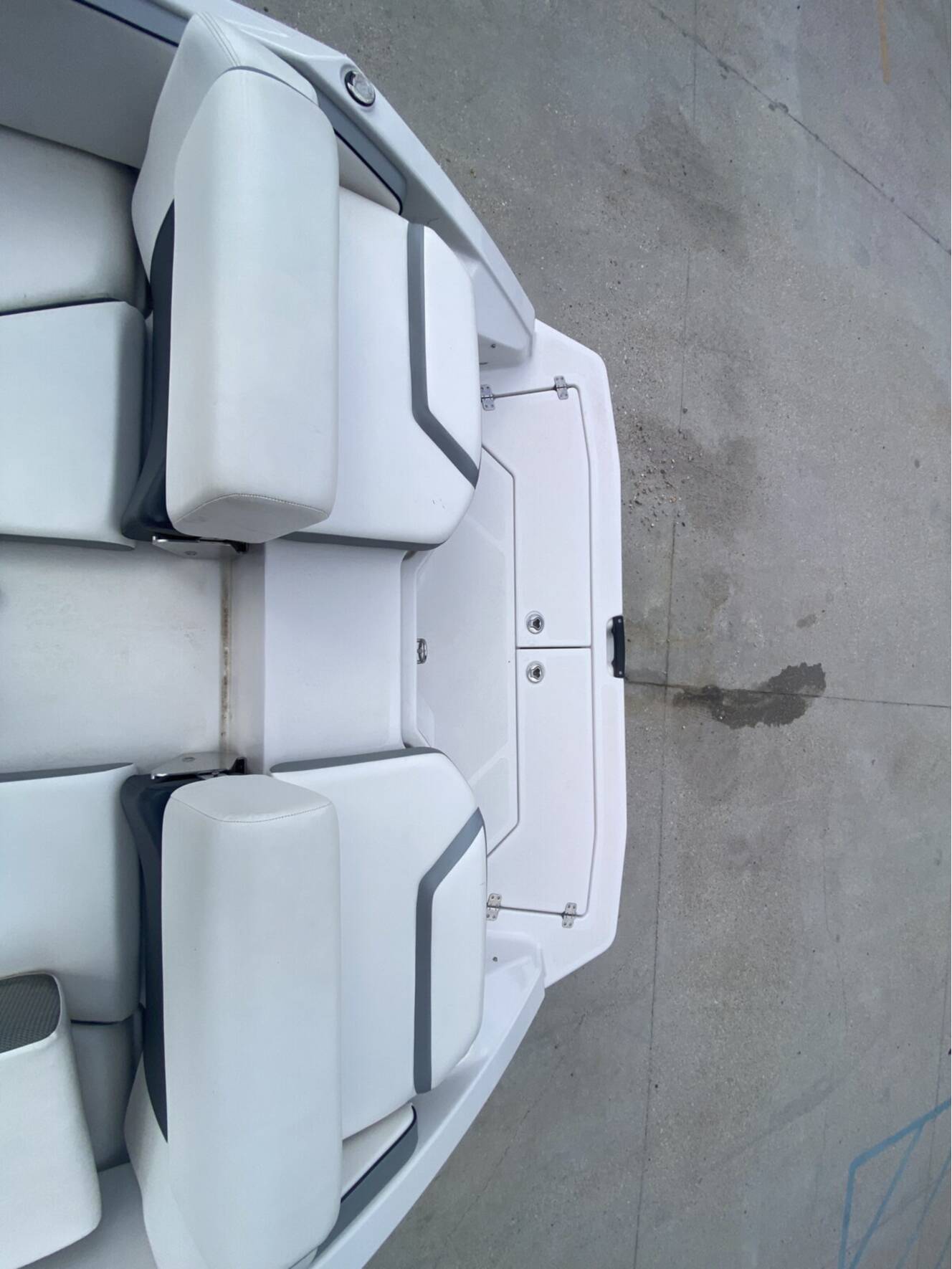 A photo of this 2018 Scarab 215 G