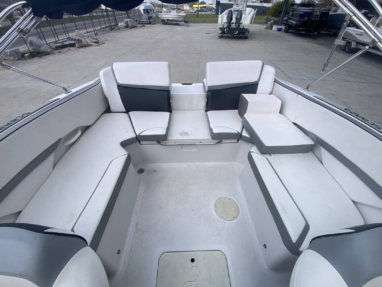 A photo of this 2018 Scarab 215 G