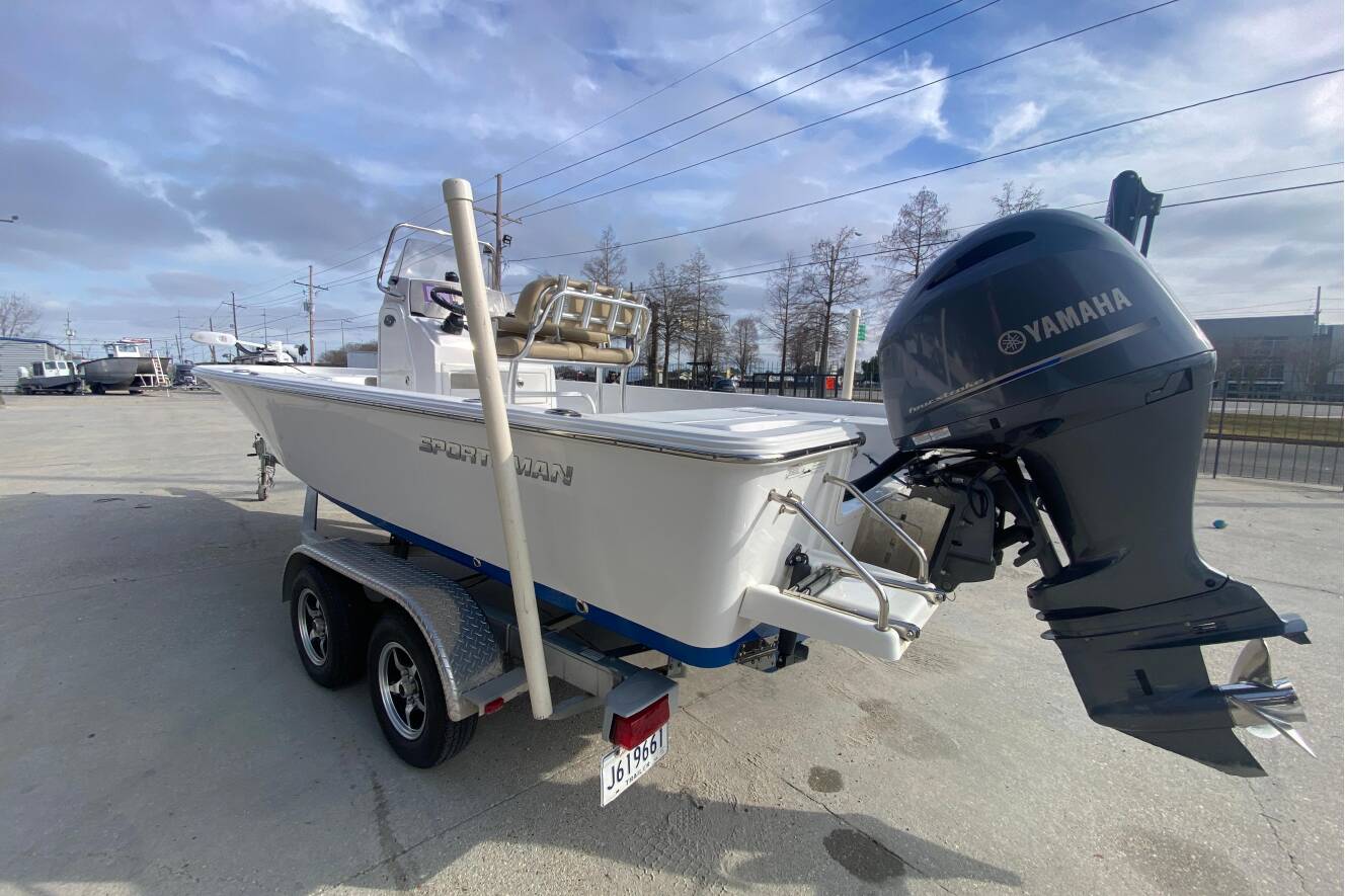 A photo of this 2015 Sportsman Masters 227 Bay Boat