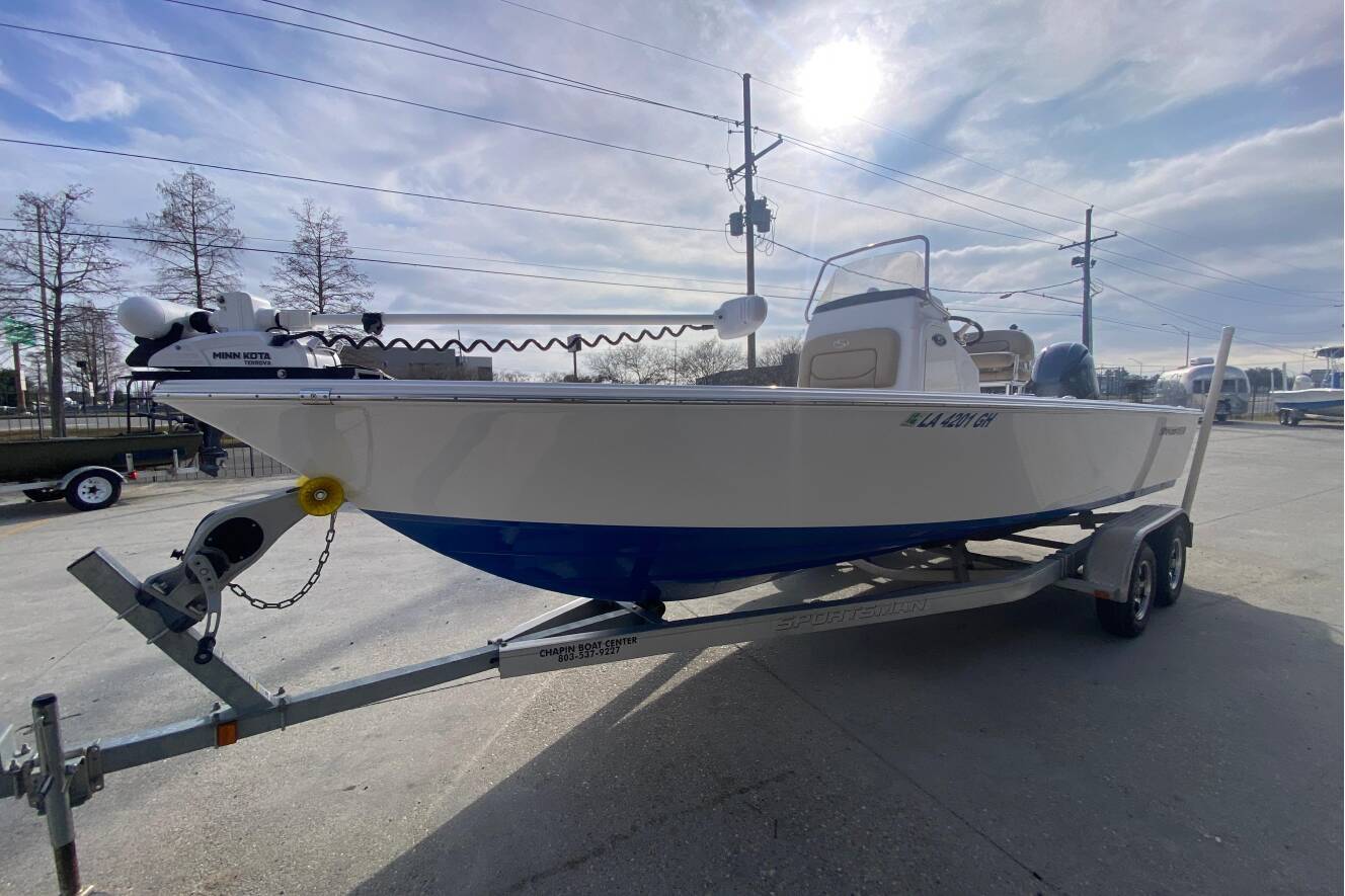 A photo of this 2015 Sportsman Masters 227 Bay Boat