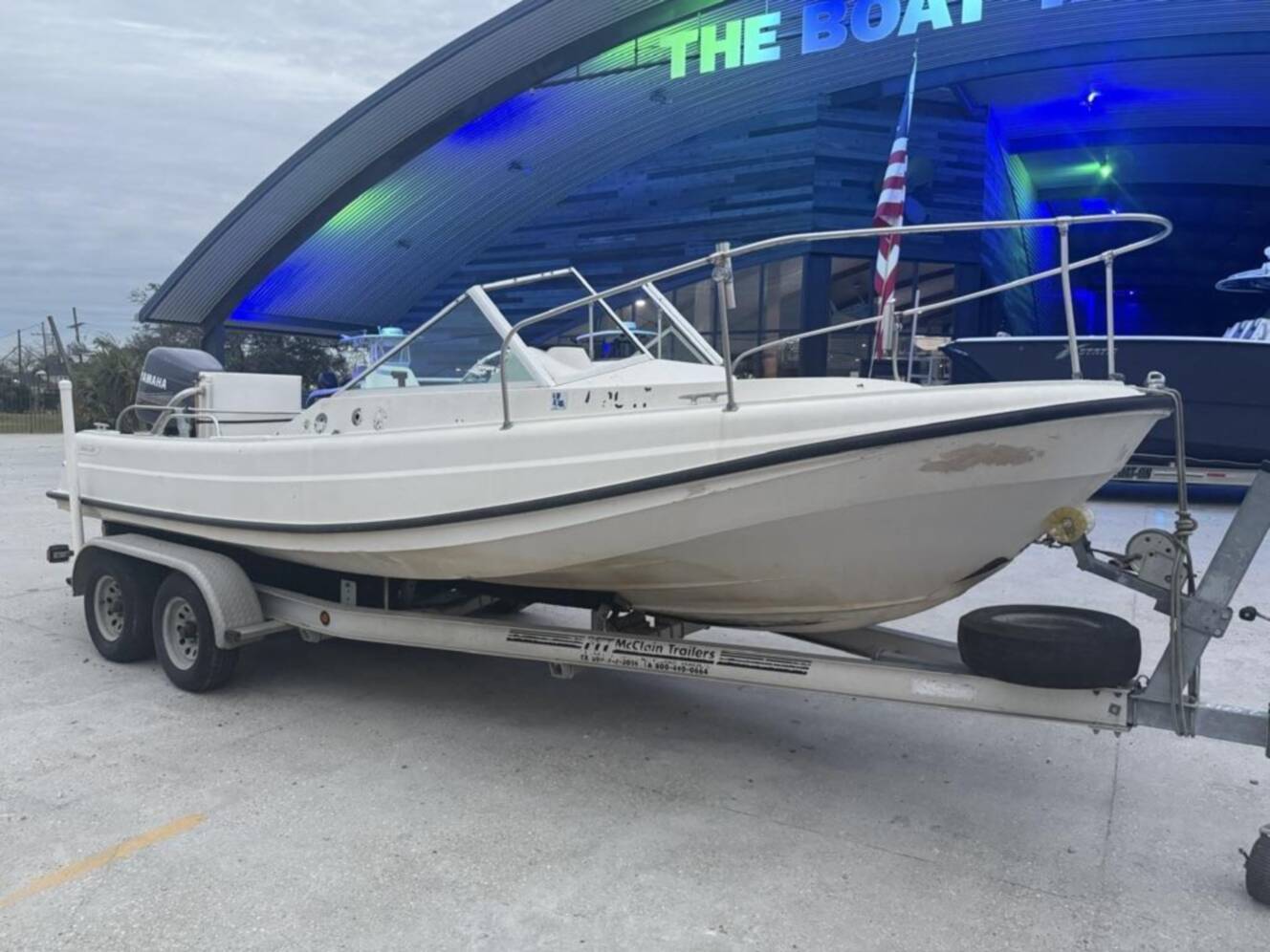 A photo of this 1977 Boston Whaler 21 Revenge