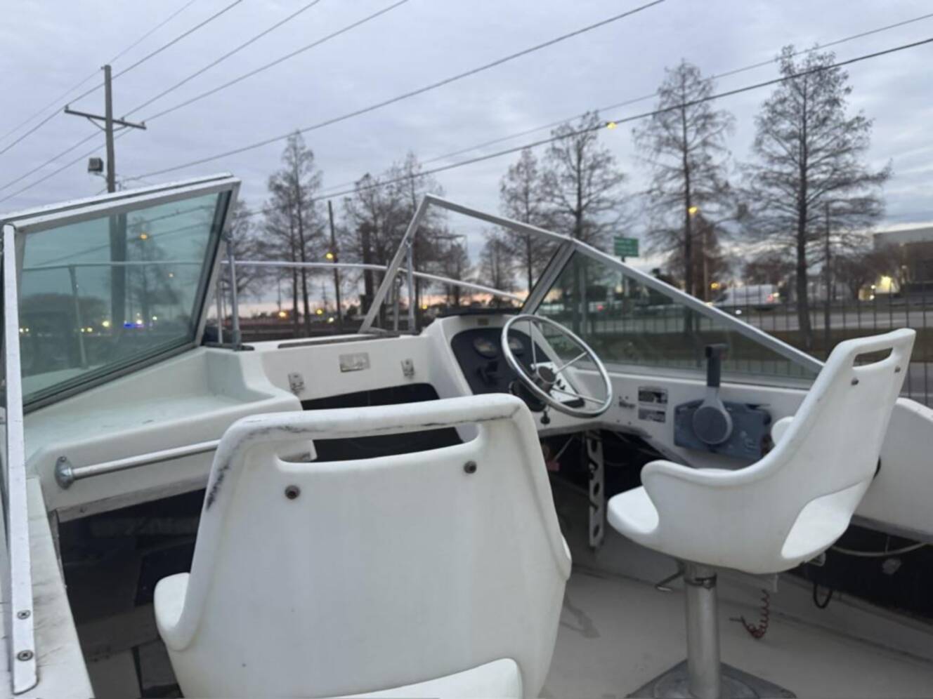 A photo of this 1977 Boston Whaler 21 Revenge