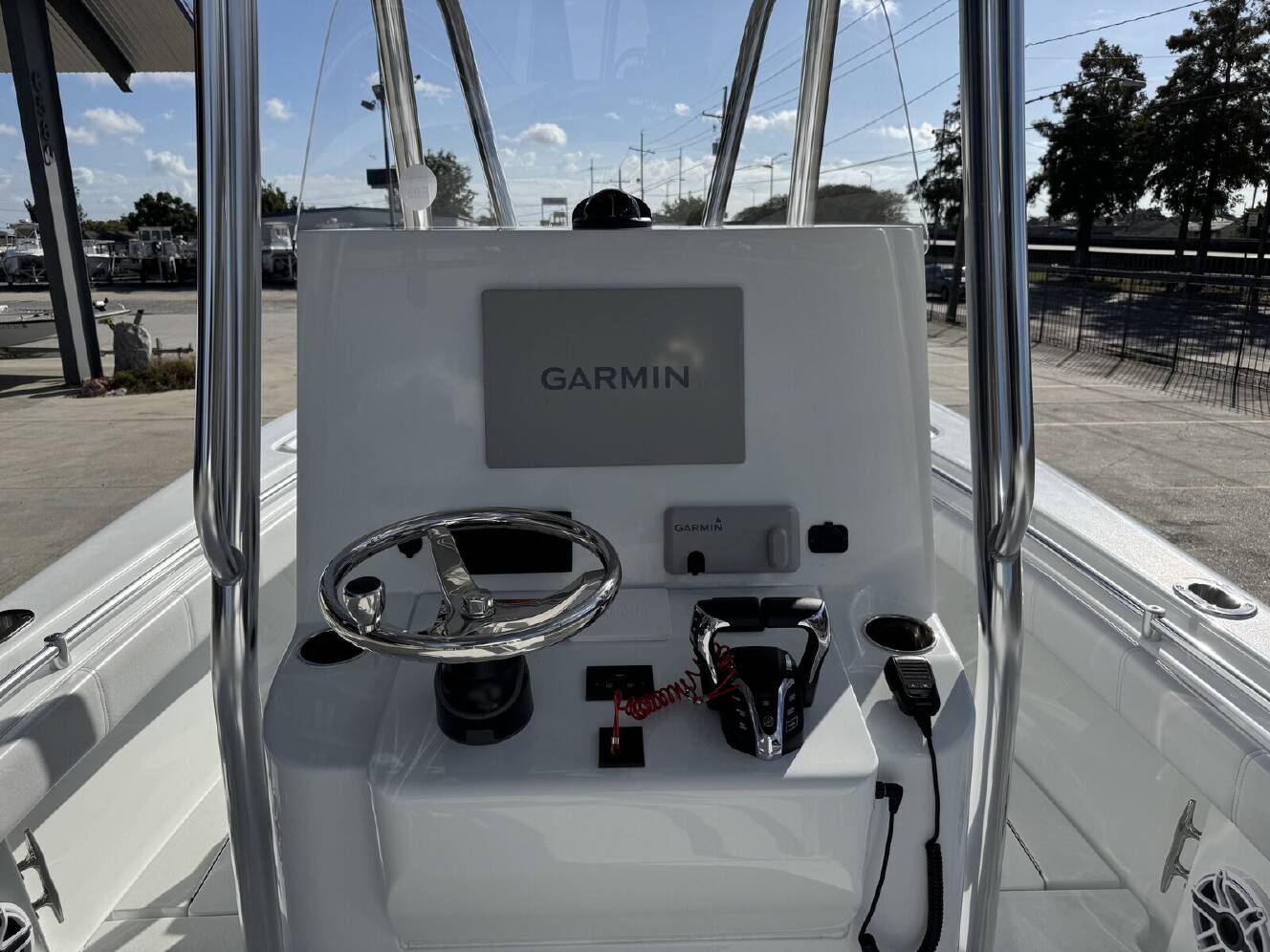 A photo of this 2025 Contender T 25T