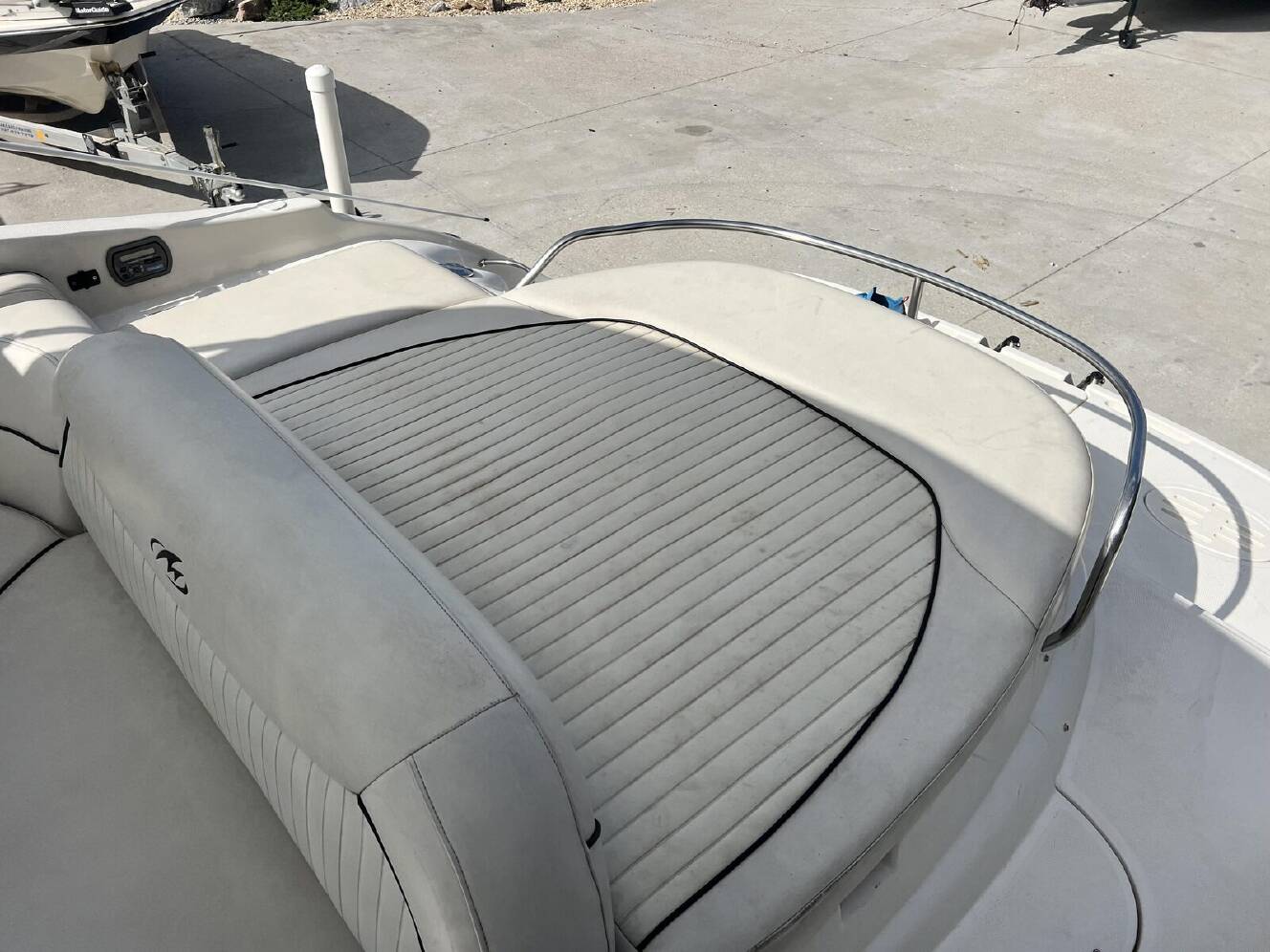 A photo of this 2007 Monterey 318Ssx