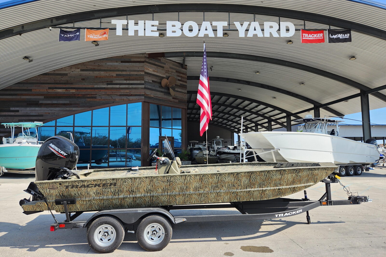 2025 Tracker Grizzly 2072 Cc in marrero LA