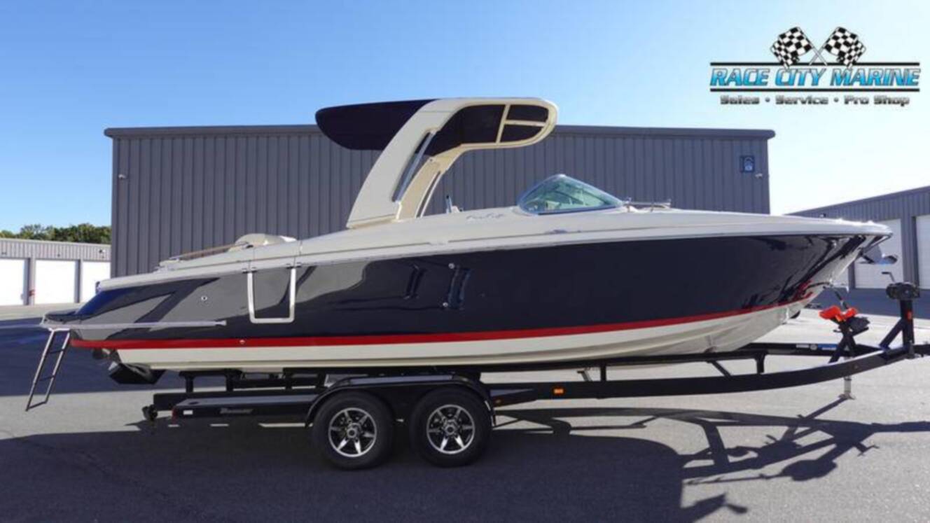 A photo of this 2025 Chris Craft 28GT