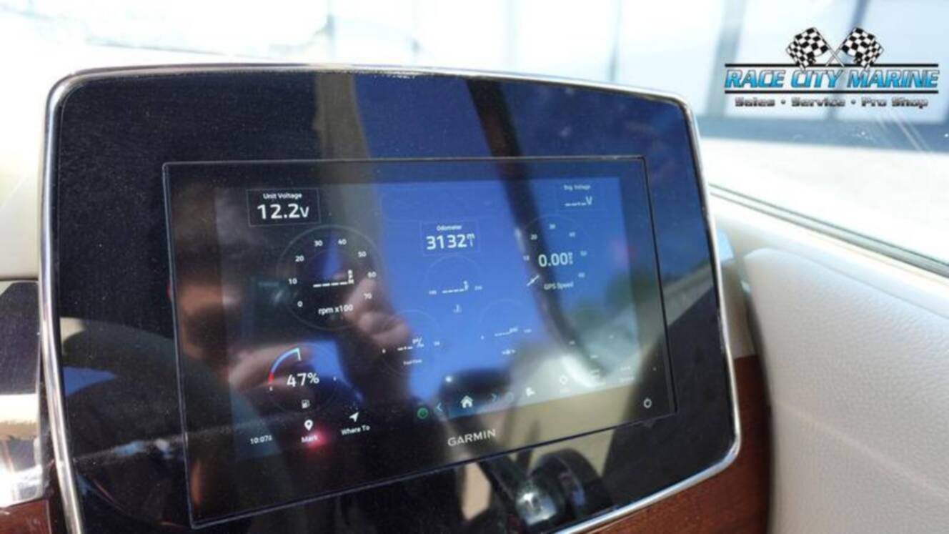 A photo of this 2025 Chris Craft 28GT