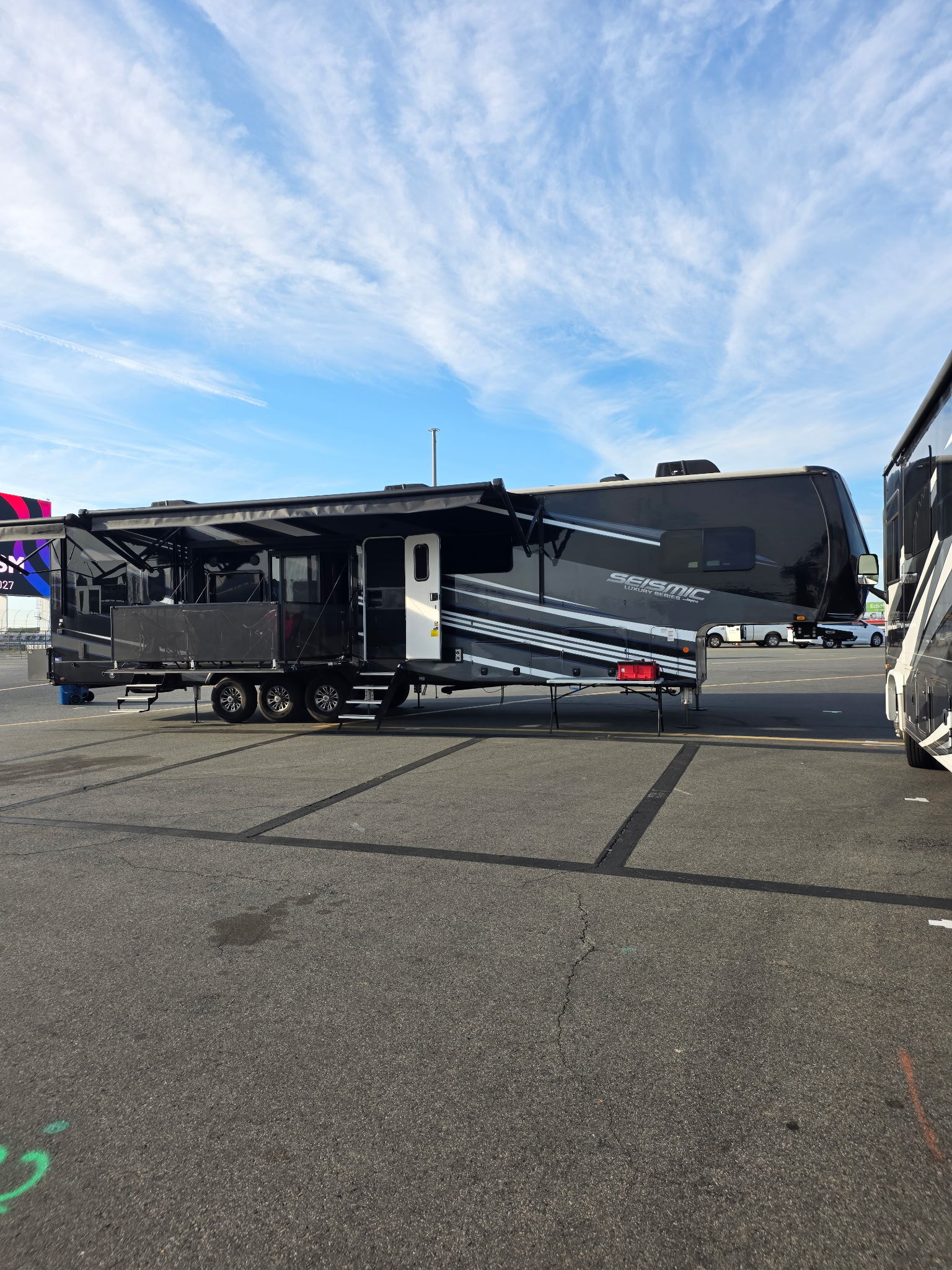 2023 Jayco SEISMIC LUXURY SERIES 4113 in davenport FL