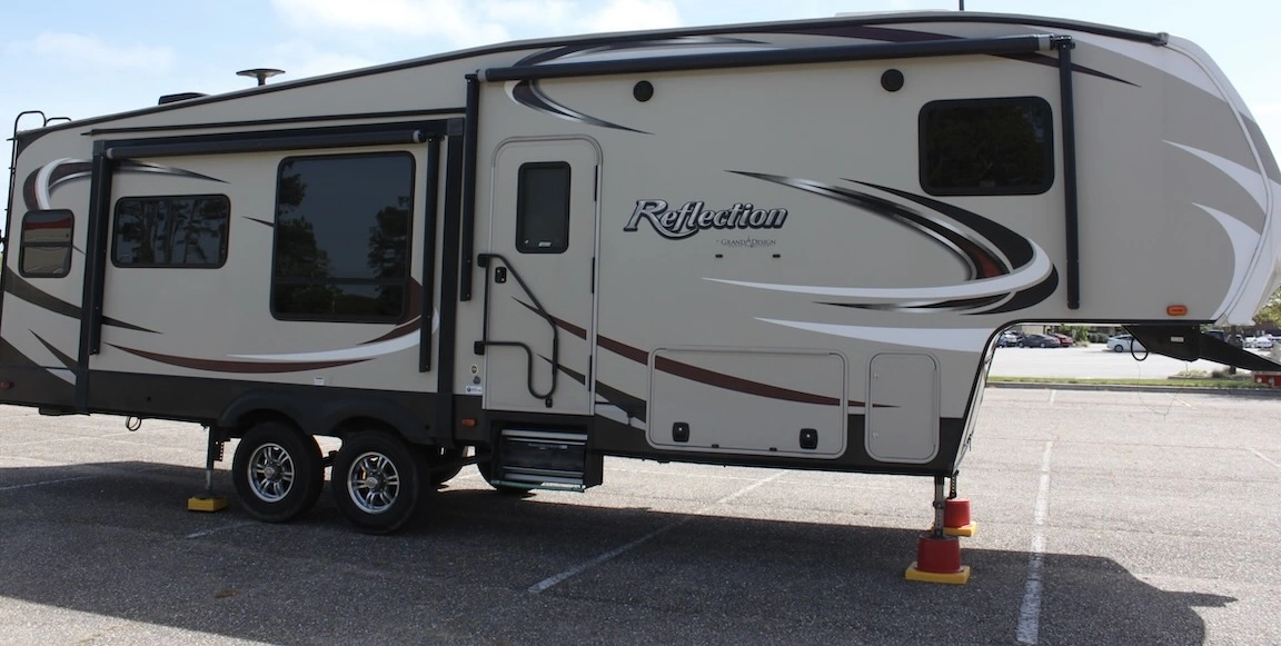 2018 Grand Design REFLECTION 303RLS RV