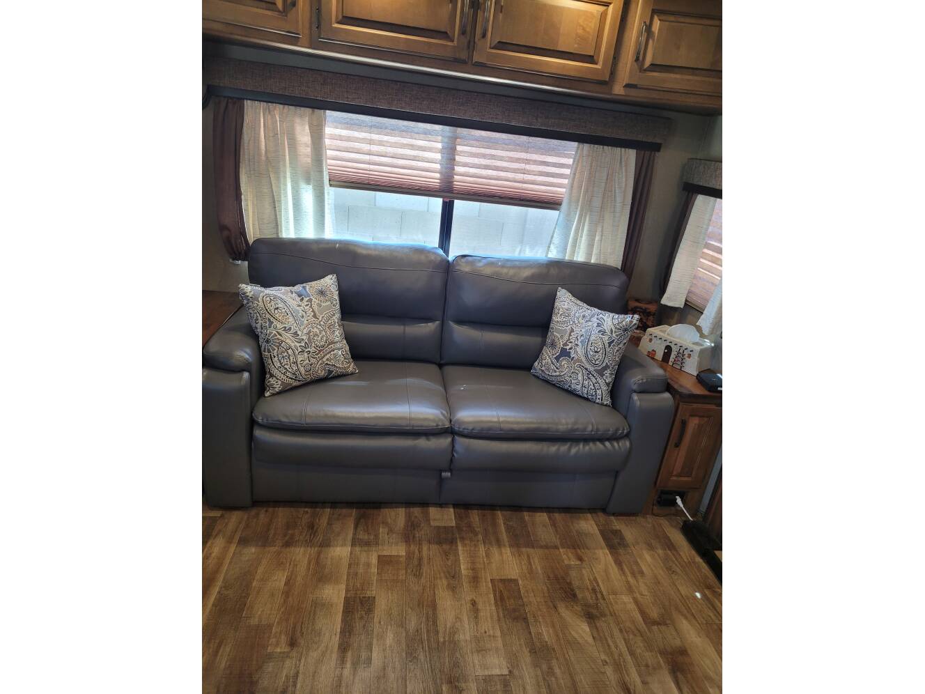A photo of this 2016 Grand Design REFLECTION 337RLS