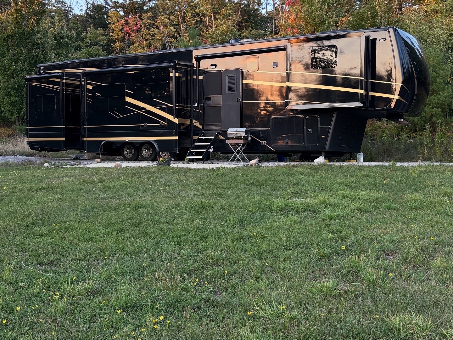 New Horizons Majestic RVs for sale - RV Trader