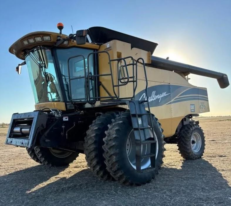 2004 CHALLENGER MT670 in Bowling Green, MO